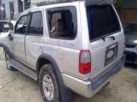 1998 TOYOTA 4RUNNER SILVER SR5 3.4L,AT,4WD.  Z24893